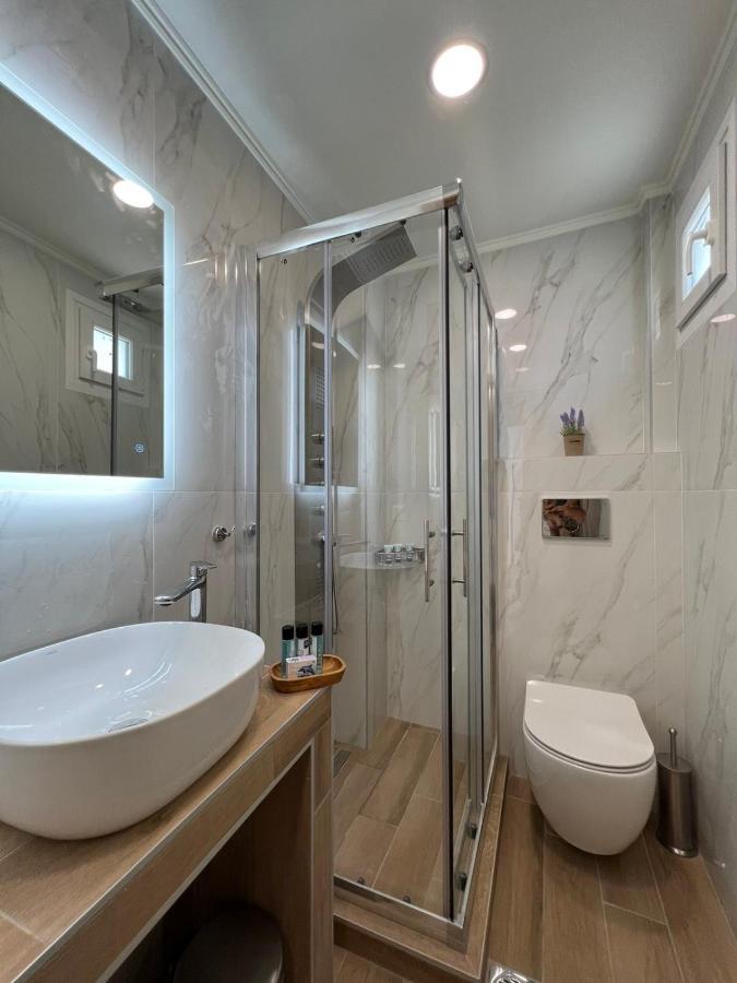 Wide Blue Luxury Boutique Suites Neos Marmaras Exterior foto