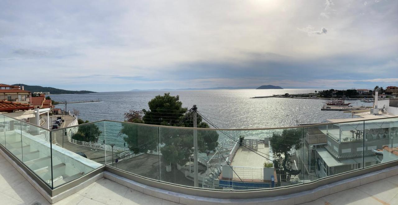 Wide Blue Luxury Boutique Suites Neos Marmaras Exterior foto