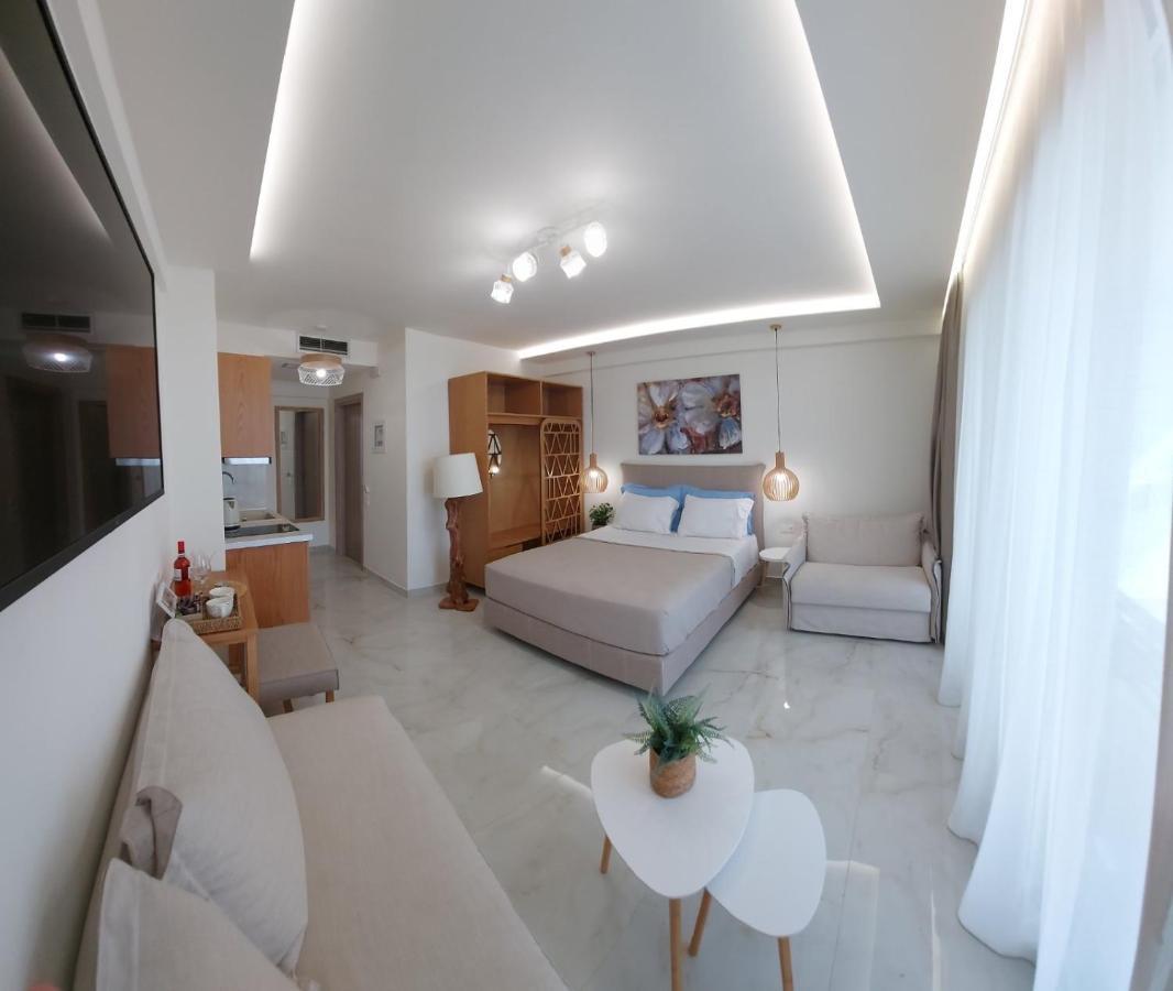 Wide Blue Luxury Boutique Suites Neos Marmaras Exterior foto