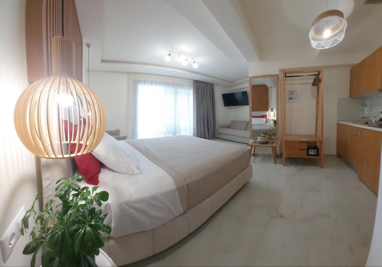 Wide Blue Luxury Boutique Suites Neos Marmaras Exterior foto