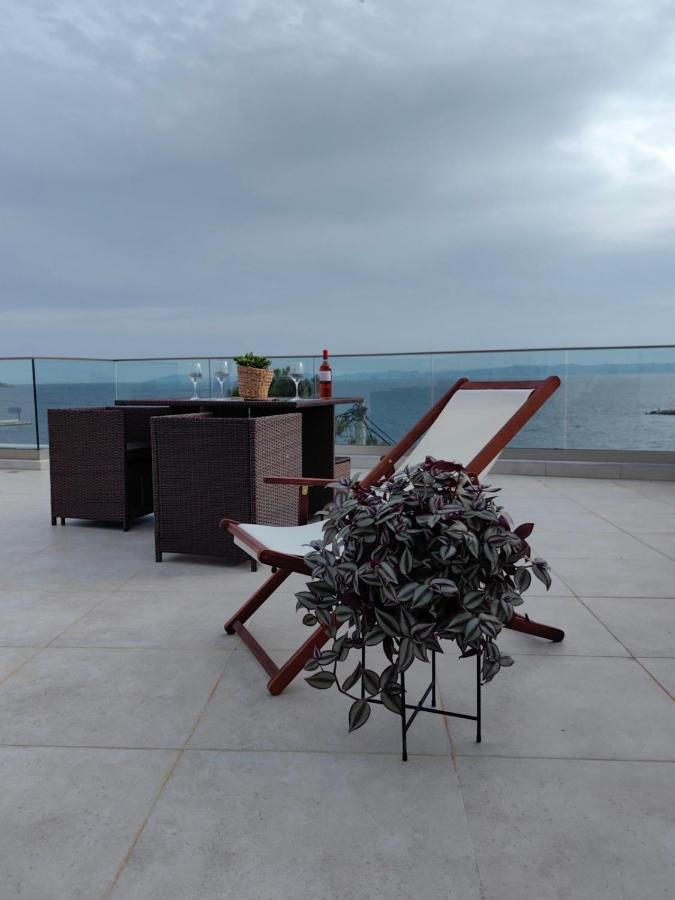 Wide Blue Luxury Boutique Suites Neos Marmaras Exterior foto