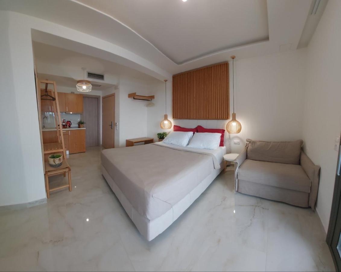 Wide Blue Luxury Boutique Suites Neos Marmaras Exterior foto